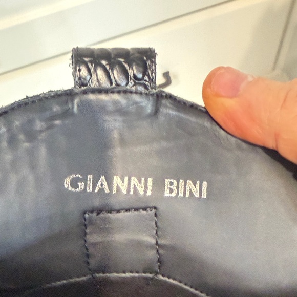 Gianni Bini Black Croc-Embossed Winter Boots, worn once - Picture 8 of 8